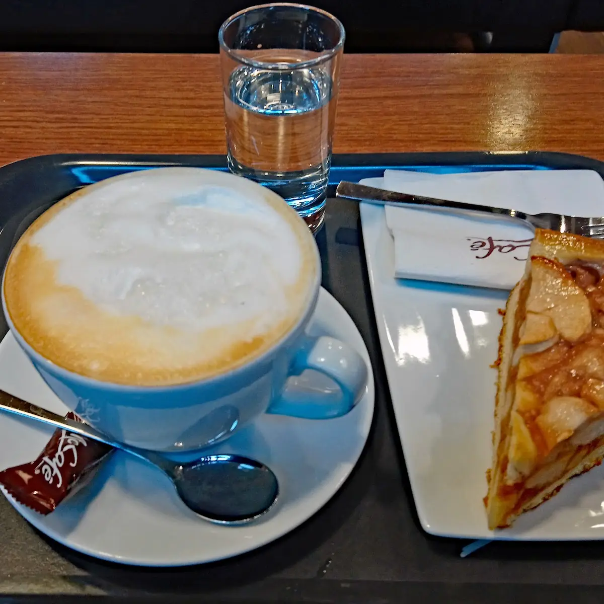 Apfeltorte Und Café