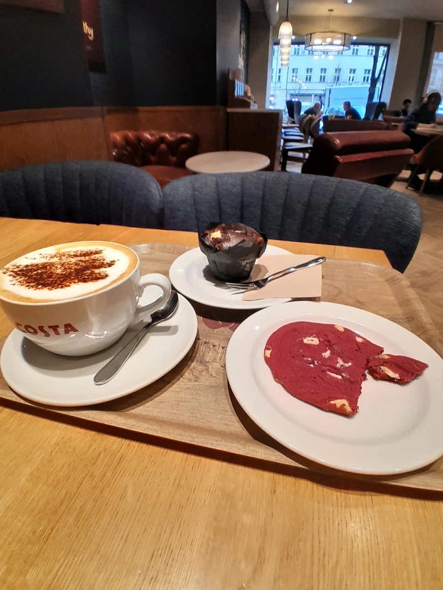 Capucino Avec Cake