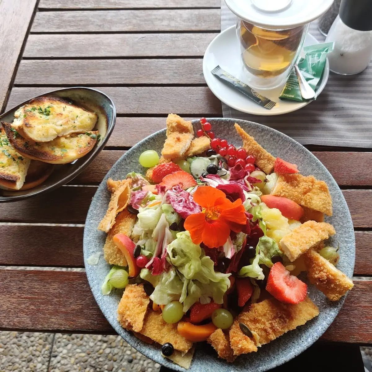 Backhänchen Salat