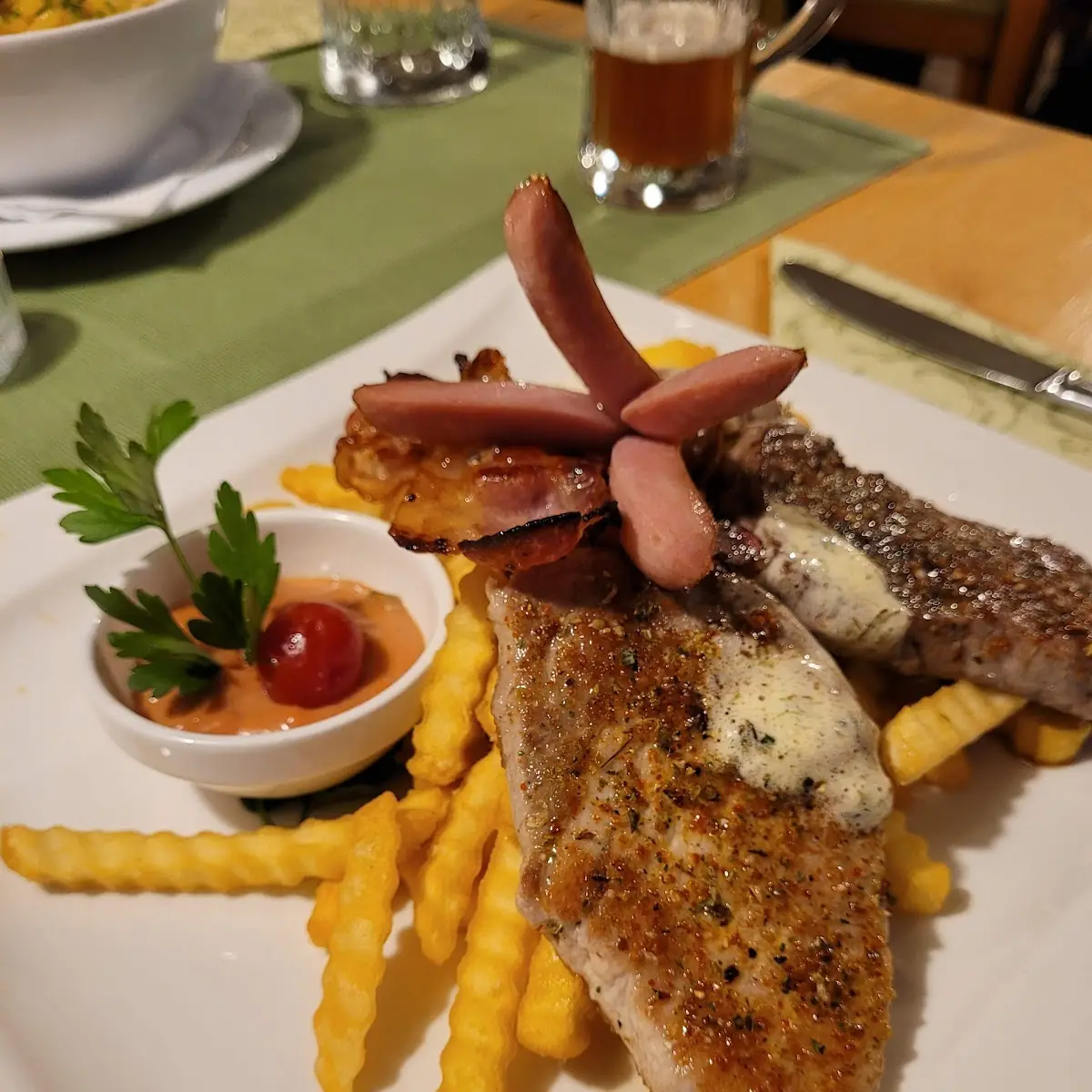Grillteller Mit Pommes