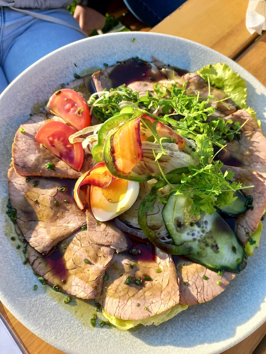Saures Rindfleisch