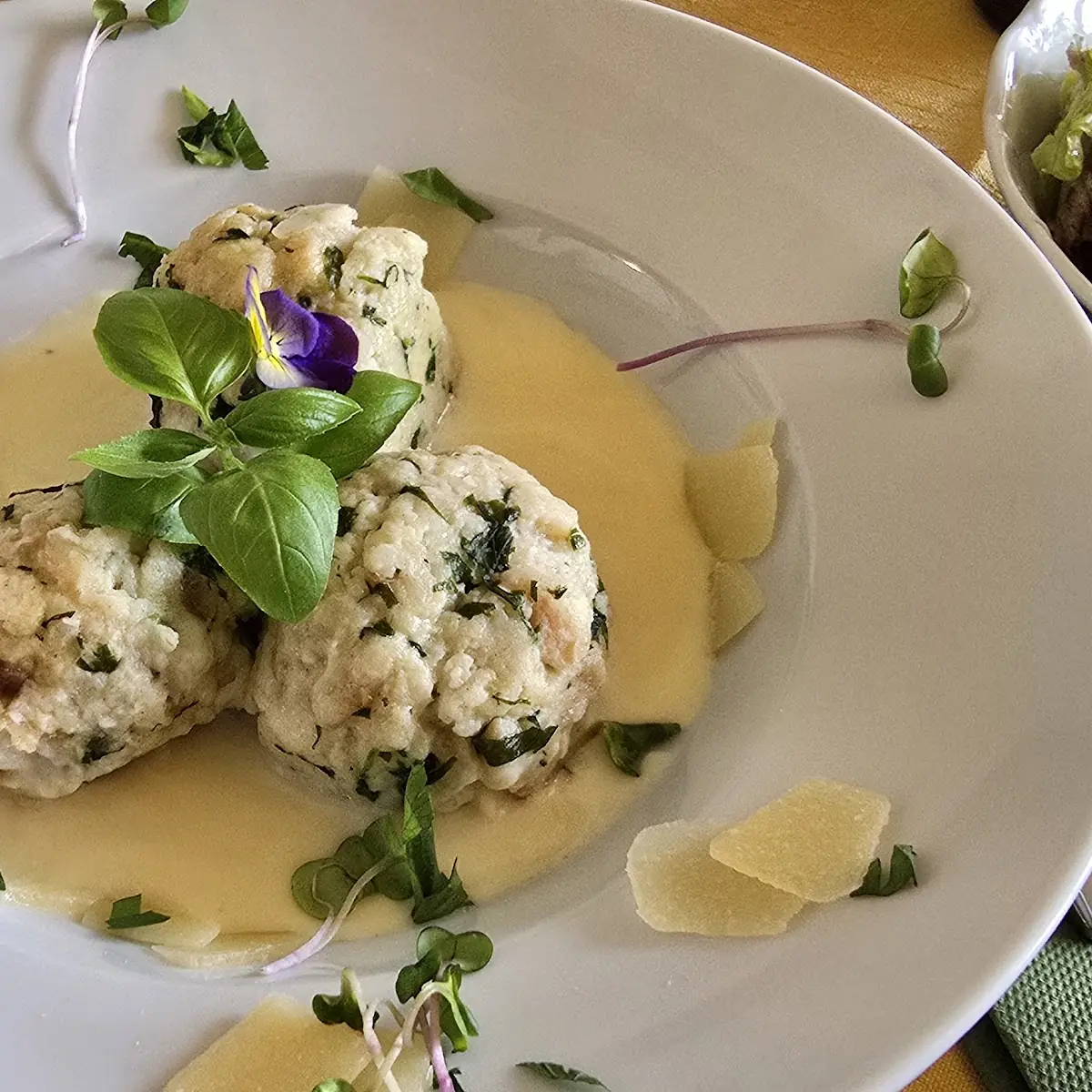 Z'sammglegte Knödl -suppe Aus Großmutters Rezeptbuch