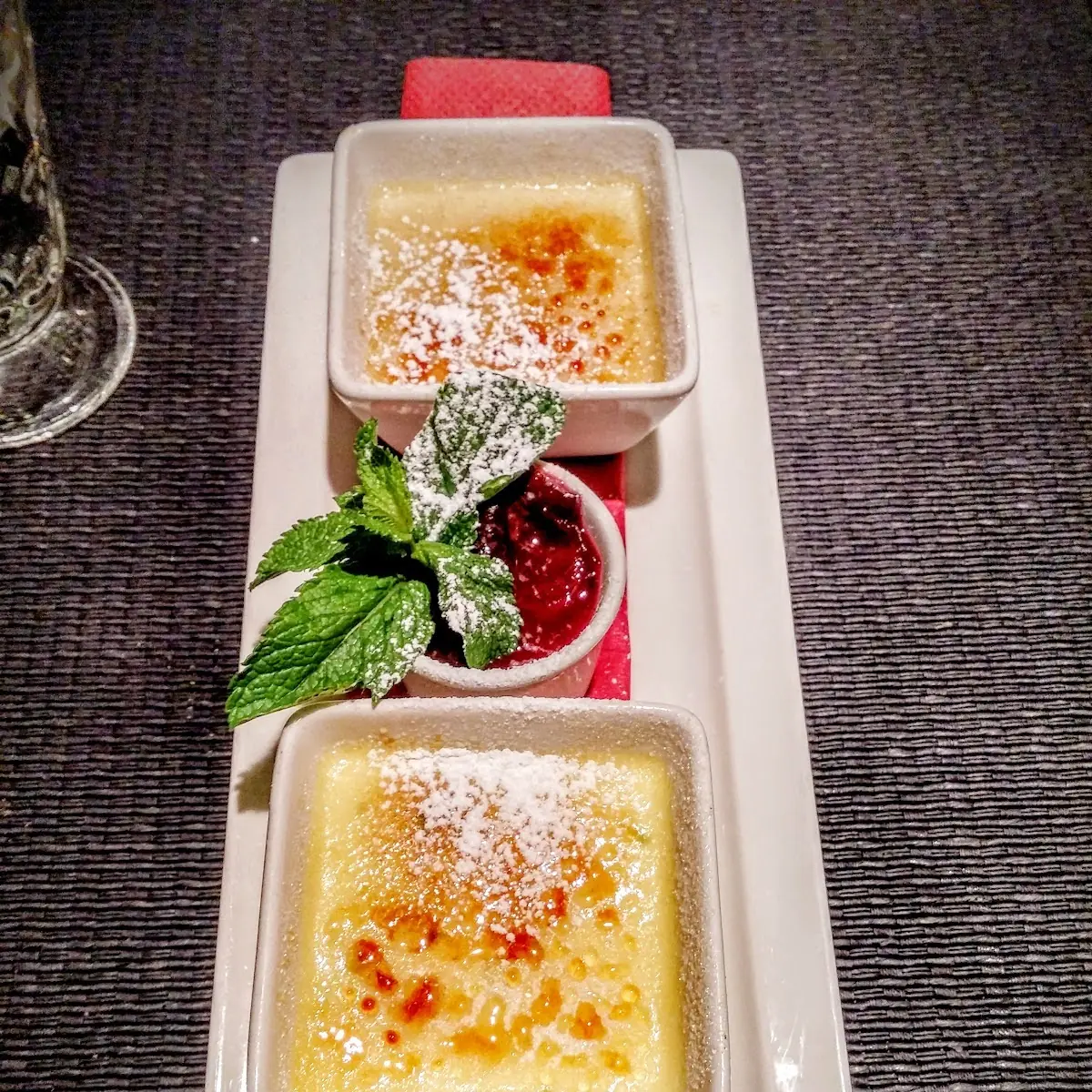 Zweierlei Creme Brulle