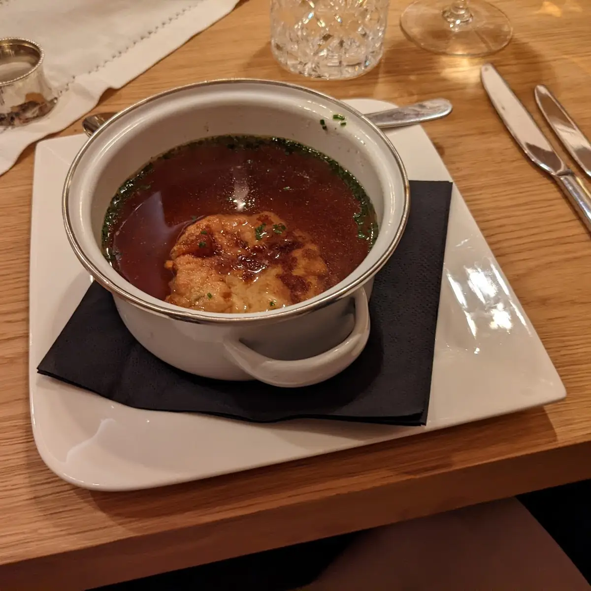 Käsepressknödel Suppe