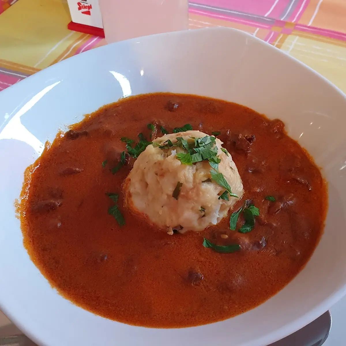 Eierschwammerl Gulasch
