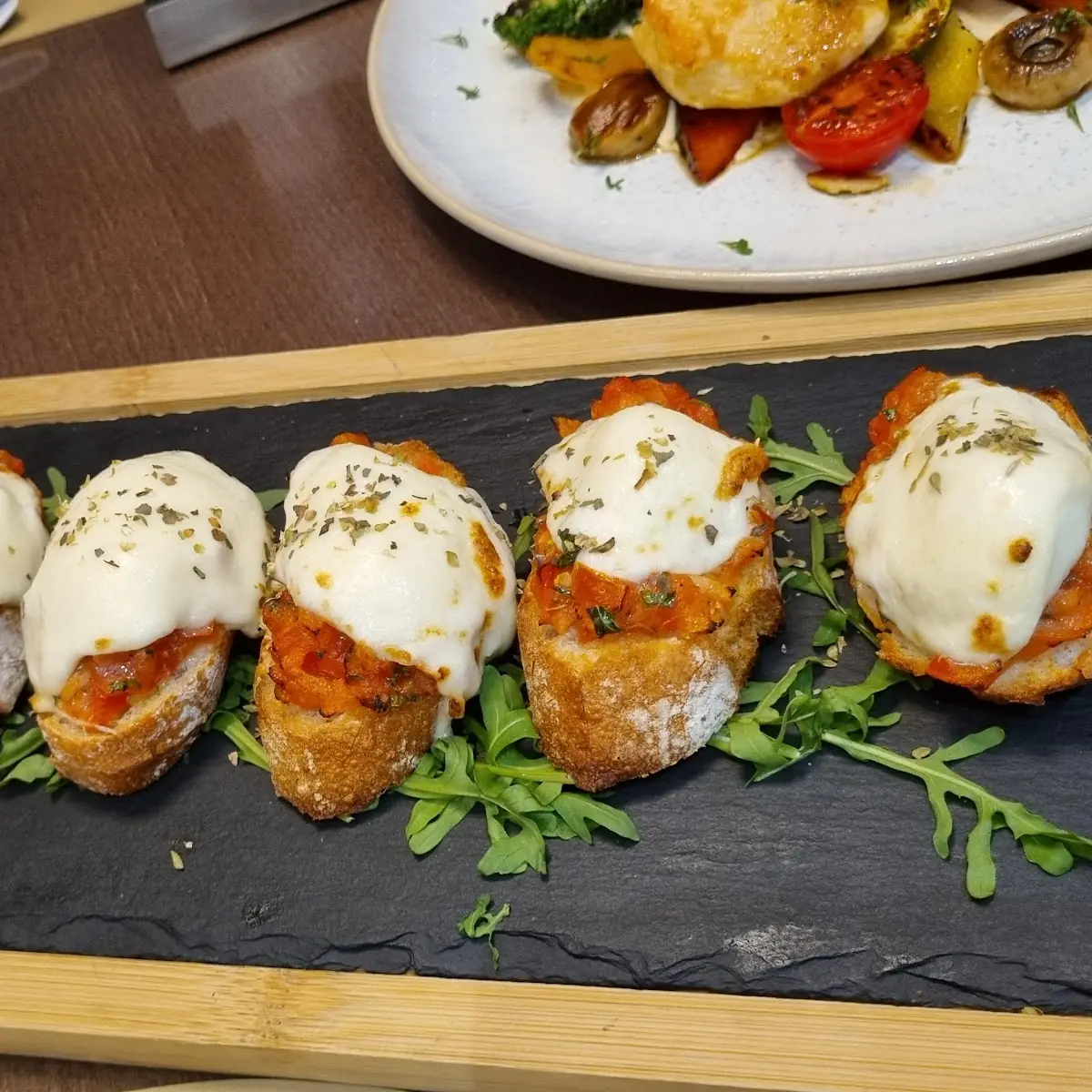 Bruschetta Pomodoro, Panorama Caffe Brasserie