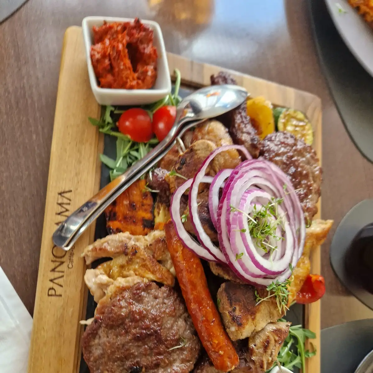 Grillteller, Panorama Caffe Brasserie