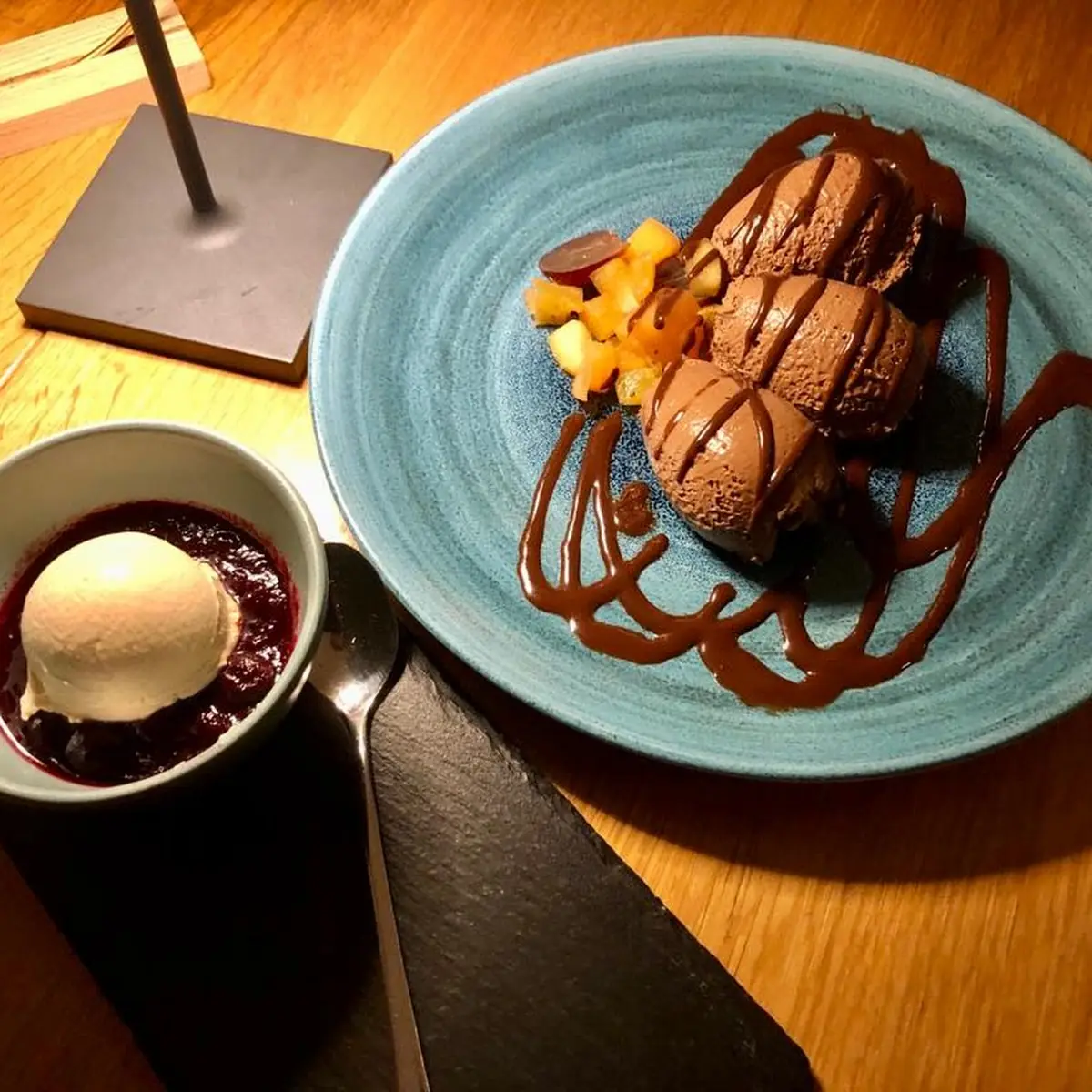 Minidessert Des Tages & Mousse Au Chocolade