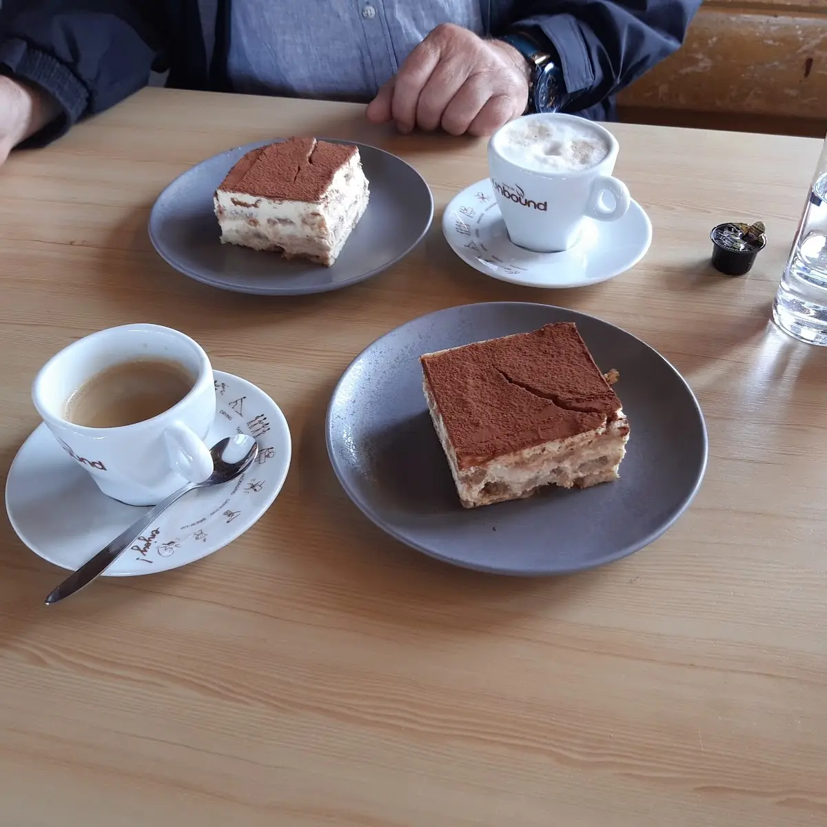 Kaffee Und Tiramisu