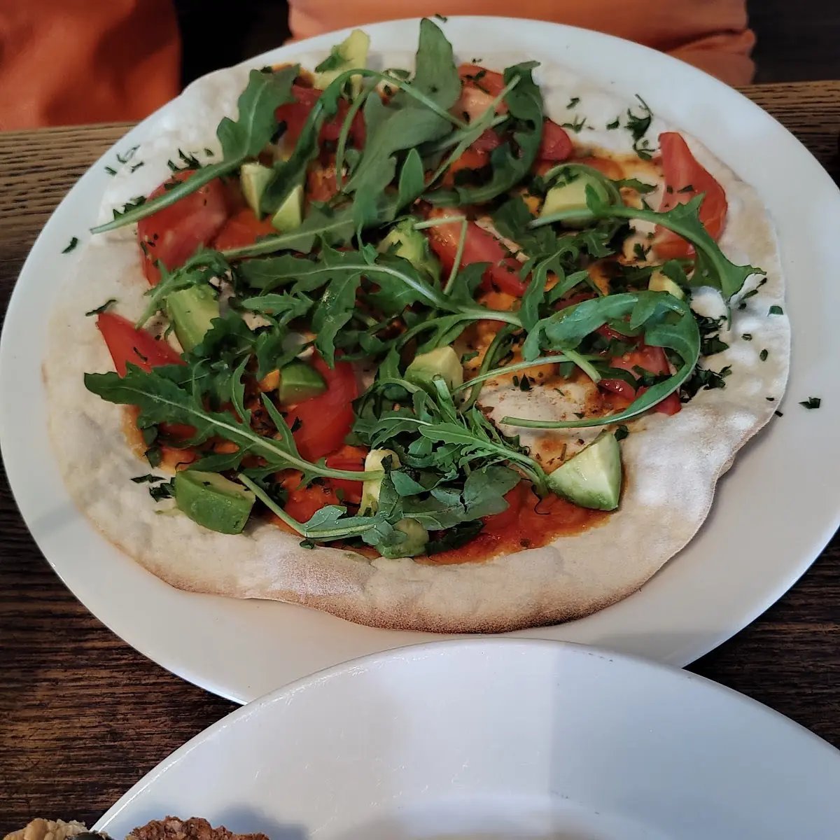 Flammkuchen Mit Tomaten Und Rucola