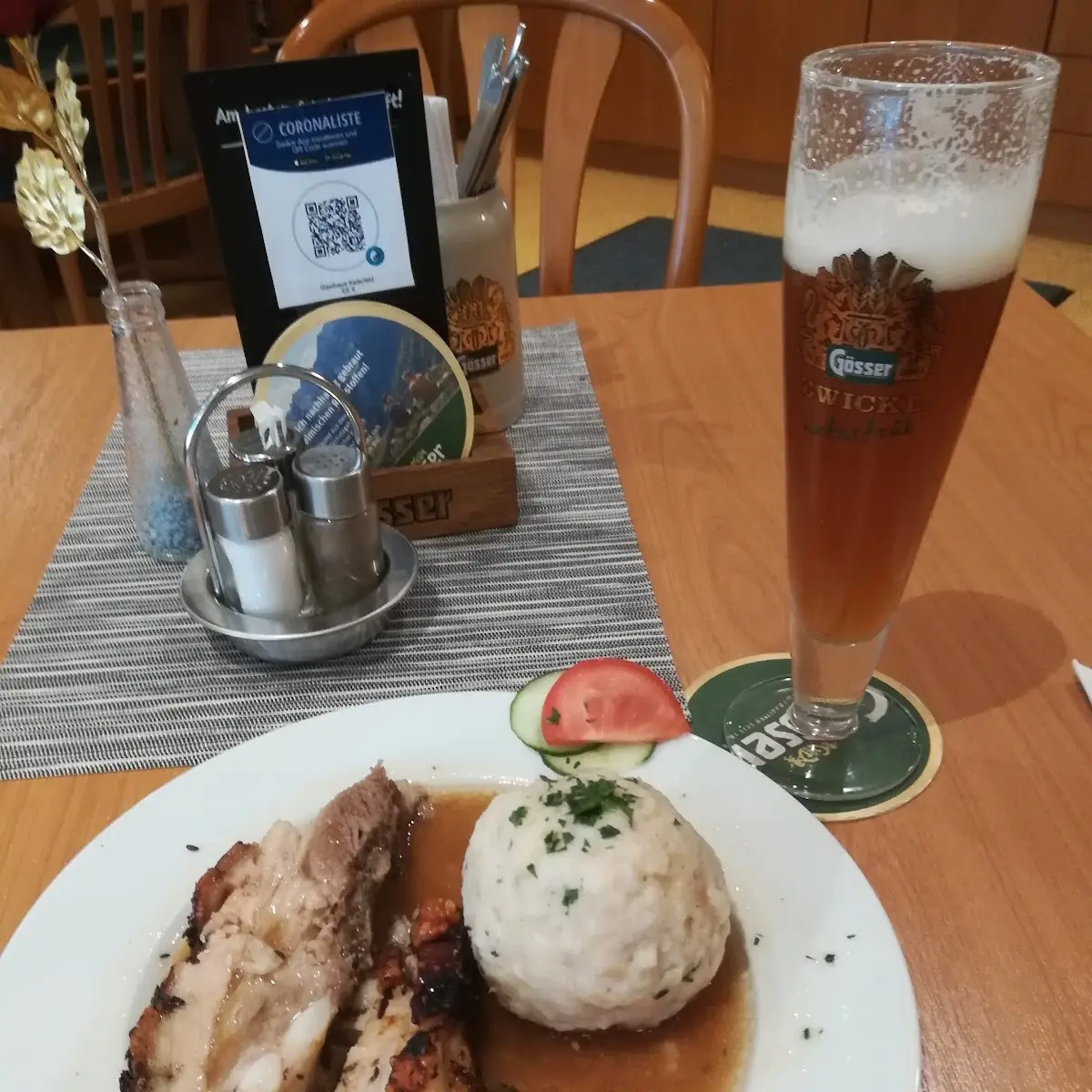Schweinebraten Mit Semmelknödel