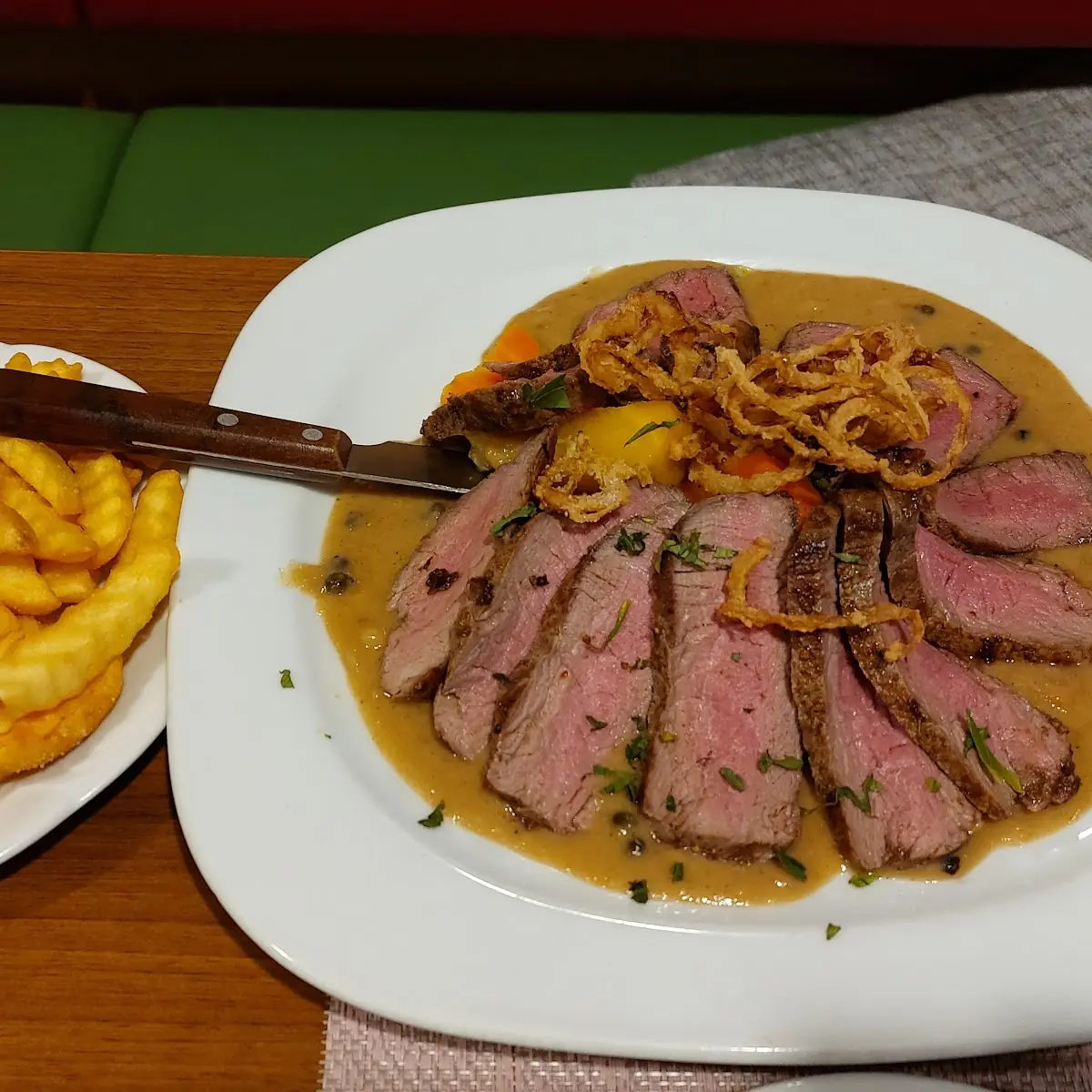 Pfeffersteak Mit Gemüse