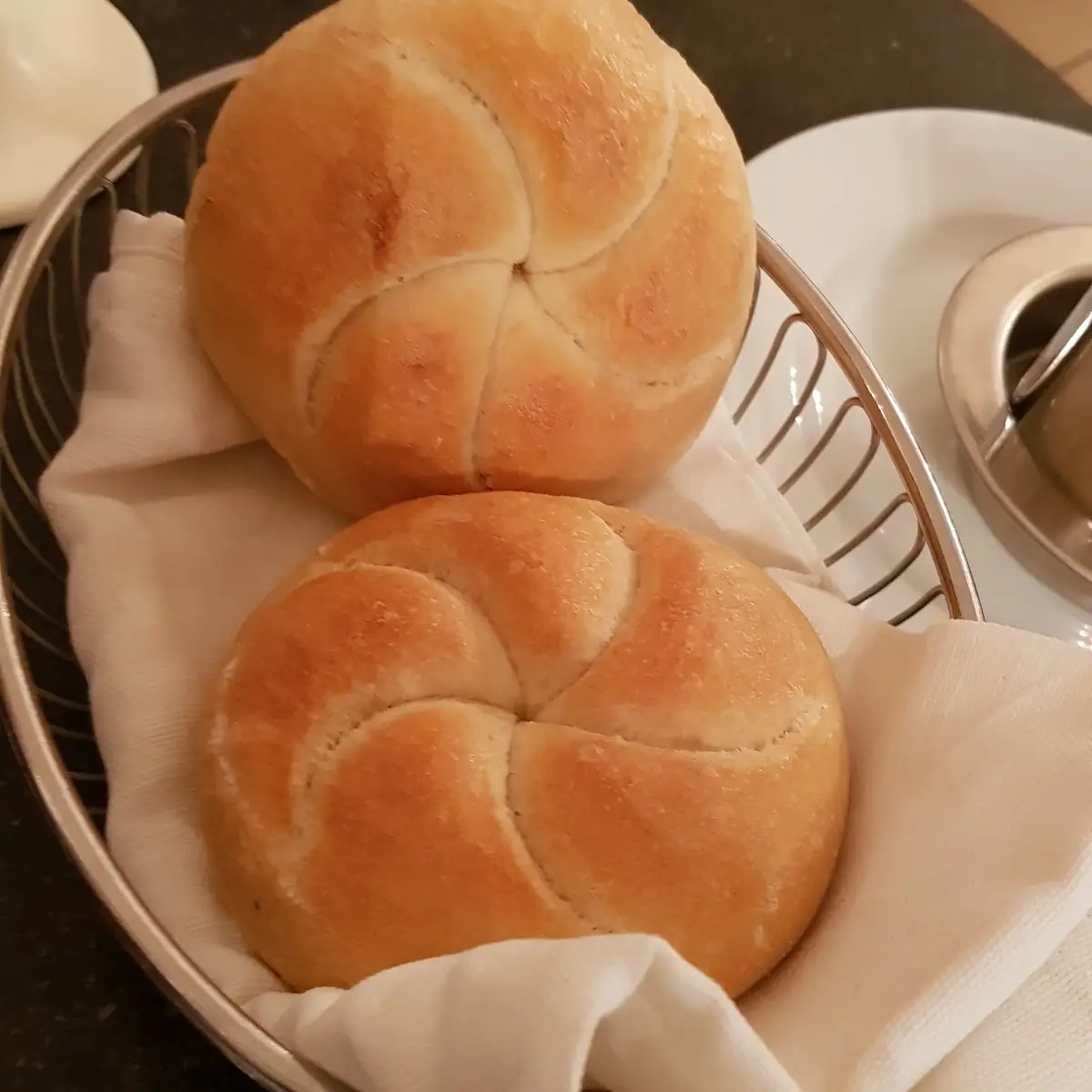 Kaisersemmel Mit Schinken Und Kren