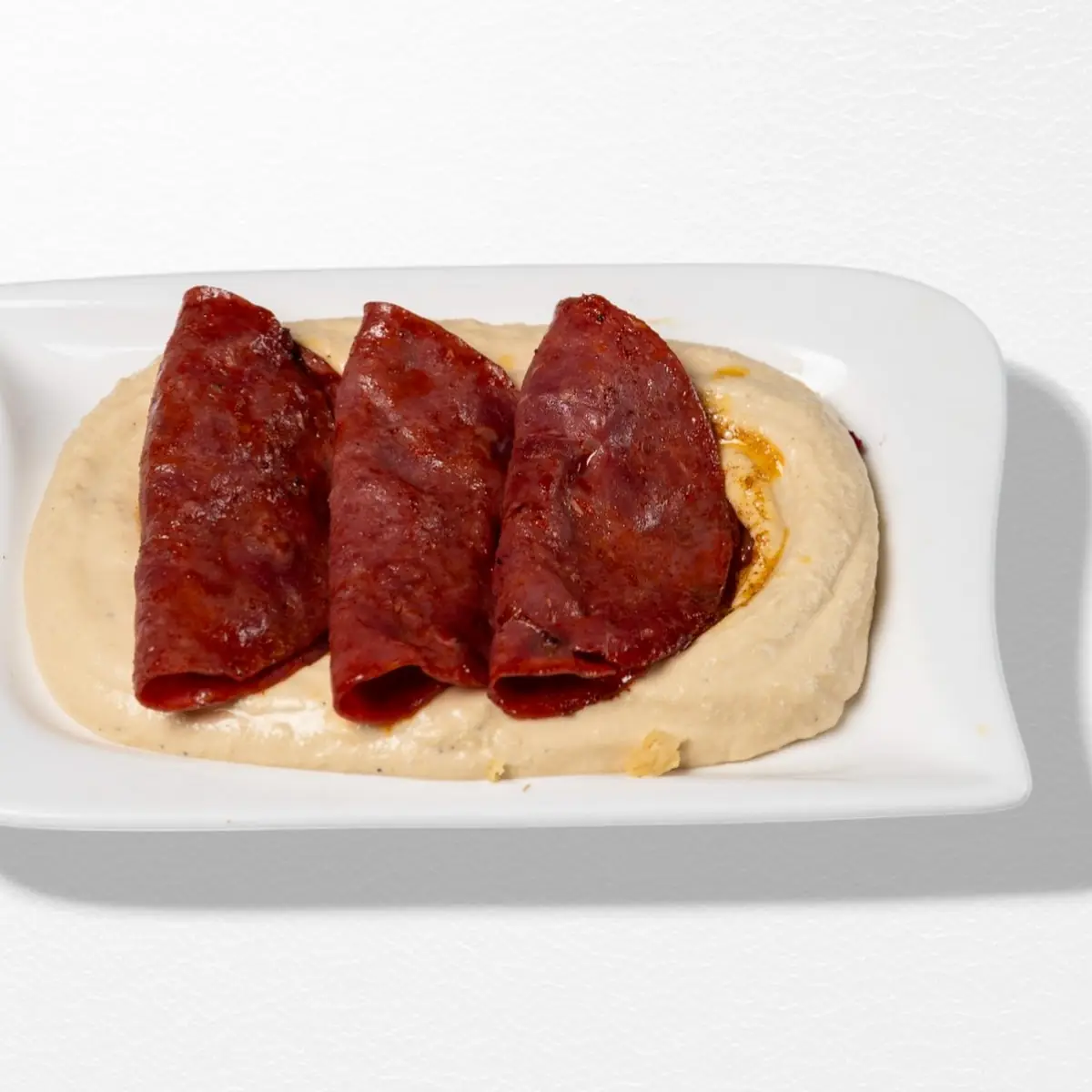 Pastırmalı Humus Hummus Mit Bresaola