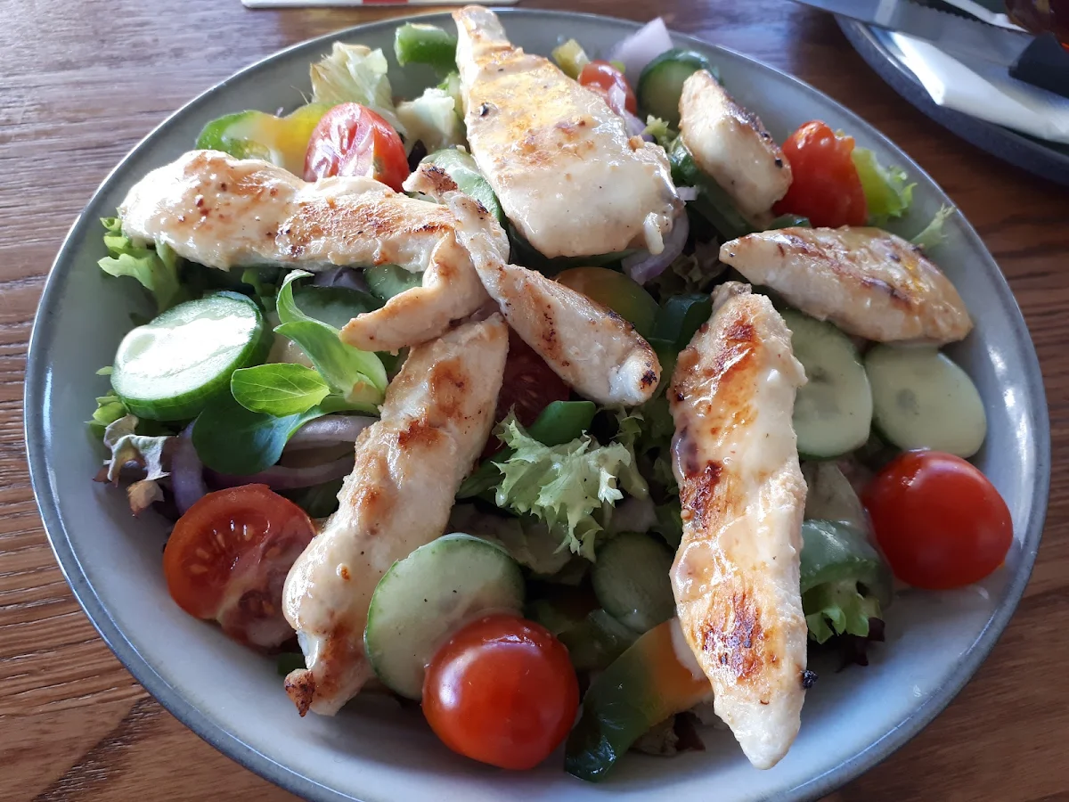 Salat Mit Gegrillte Hühnerbrust