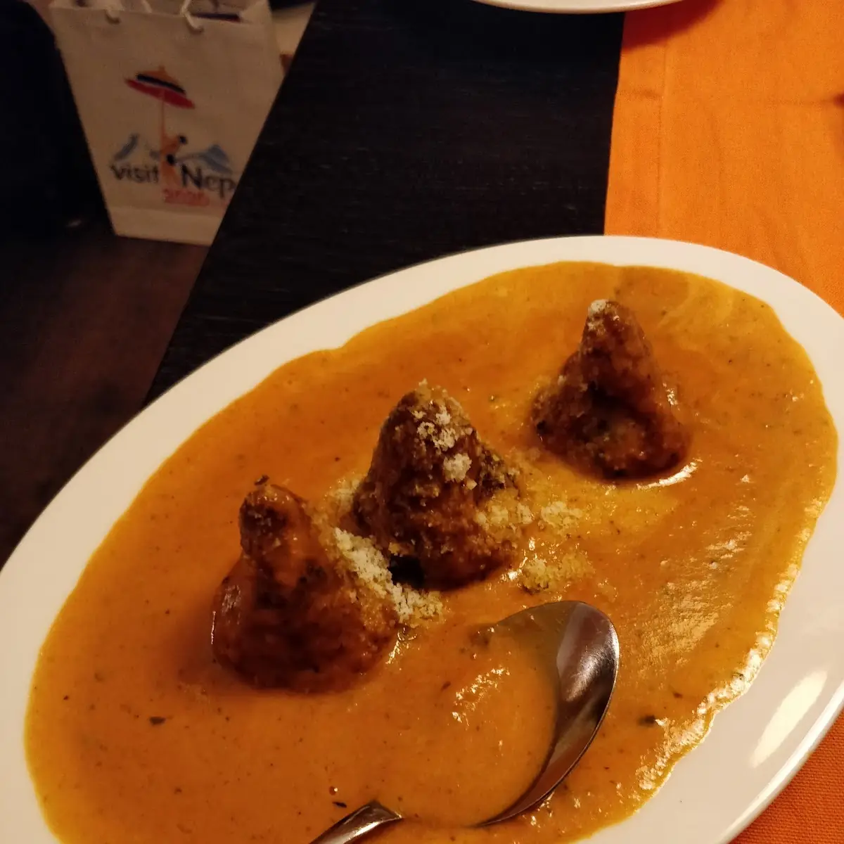 Zartes Paneerbällchen