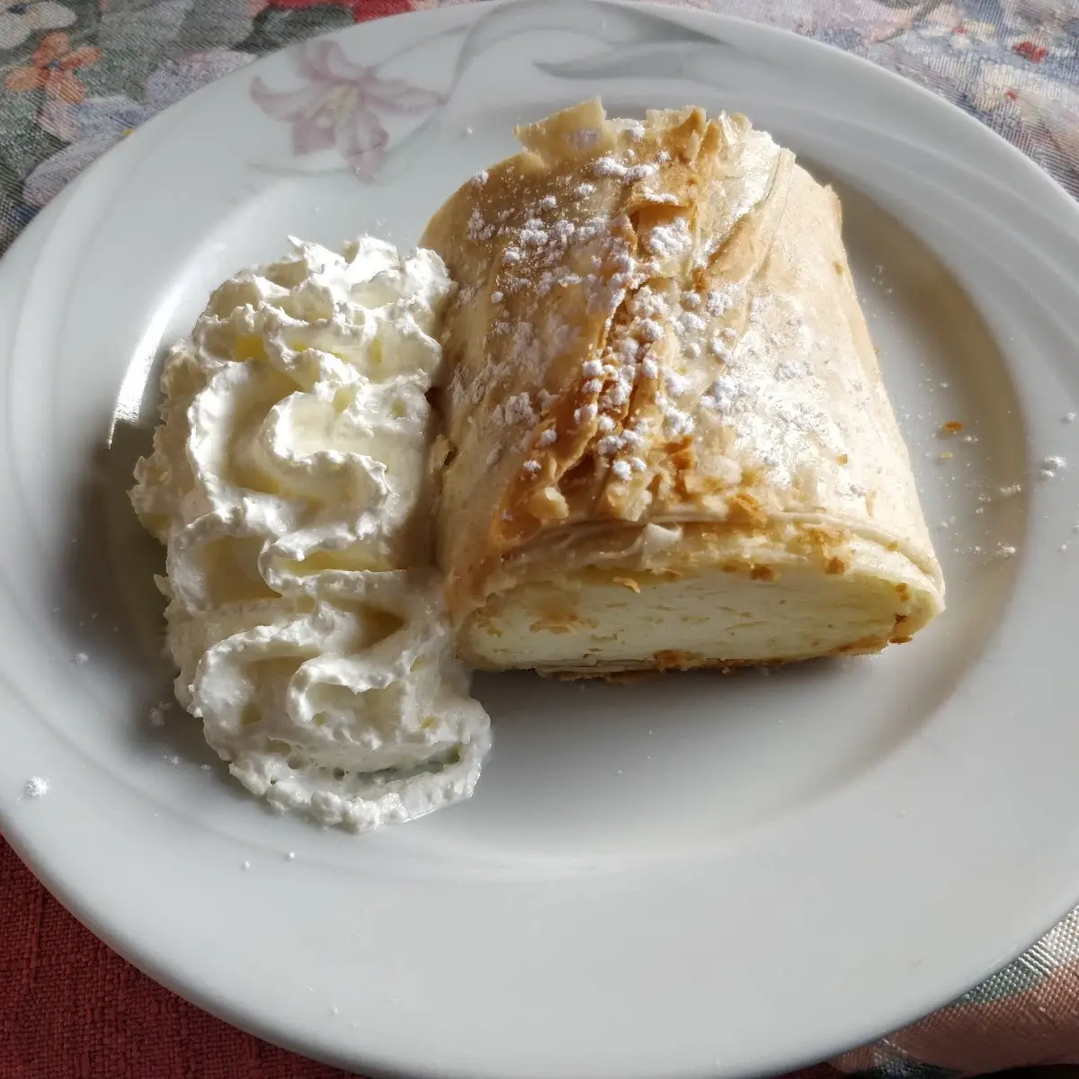 Topfenstrudel