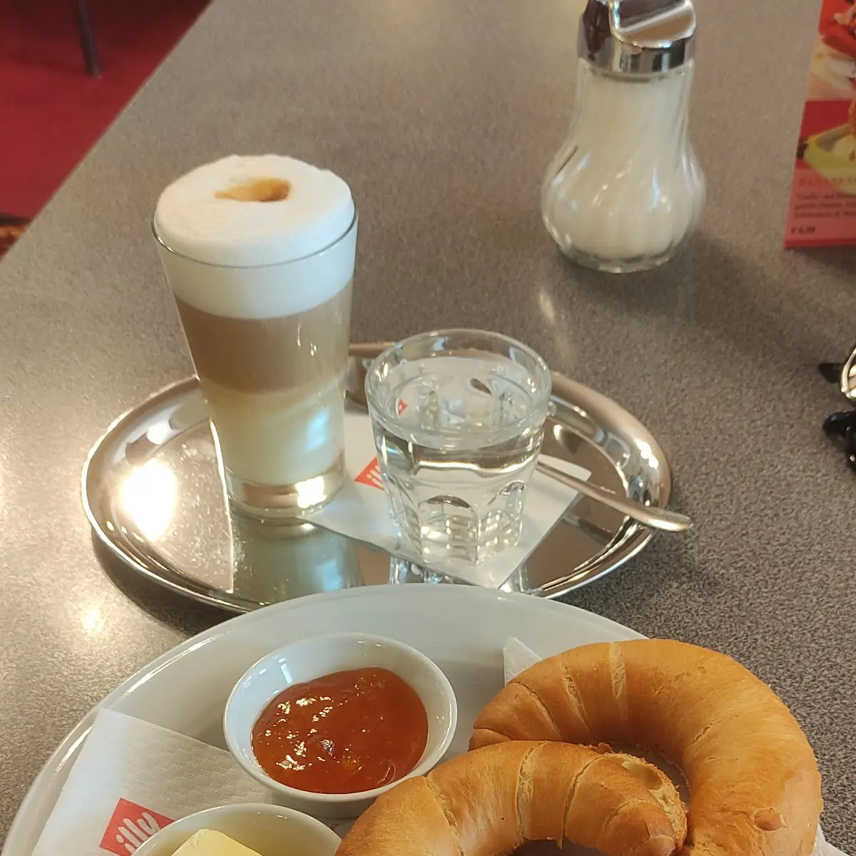 Kipferl Frühstück