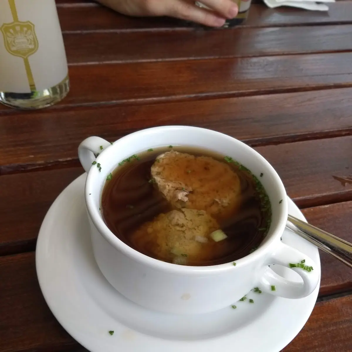 Leberknödelsuppe