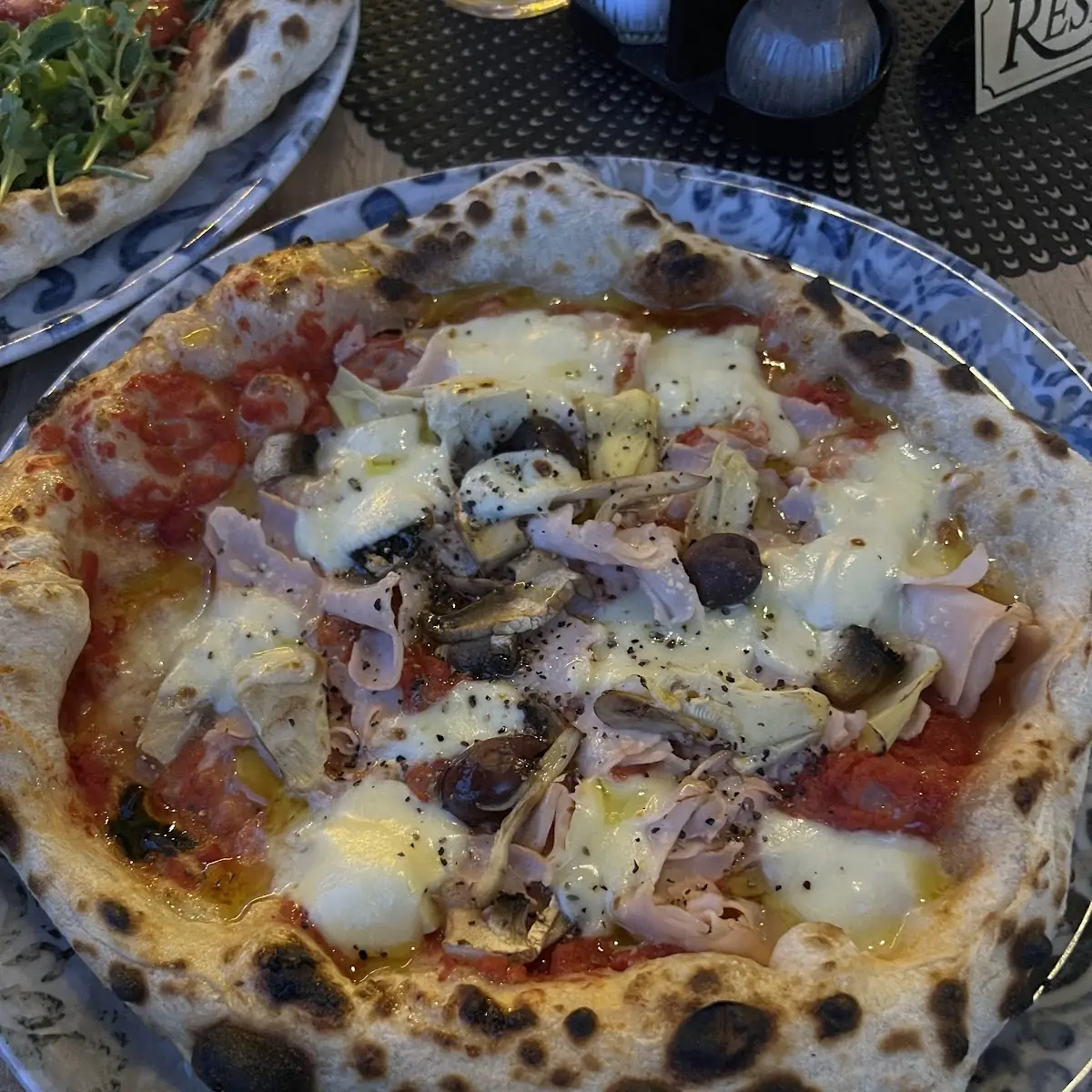 Pizza Capricciosa