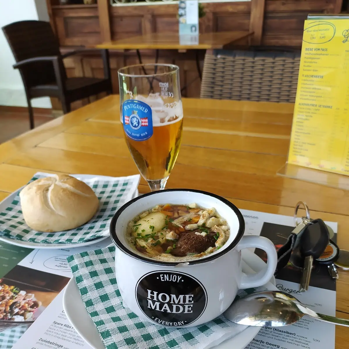 Suppentopf Mit Leber Knödel