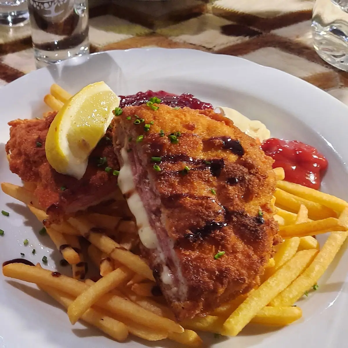 Cordon Bleu Met Pommes En Sla