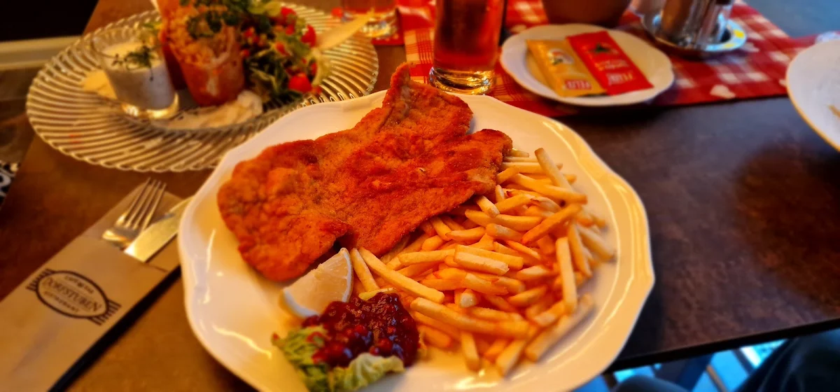 Wiener Schnitzel Mit Pommes