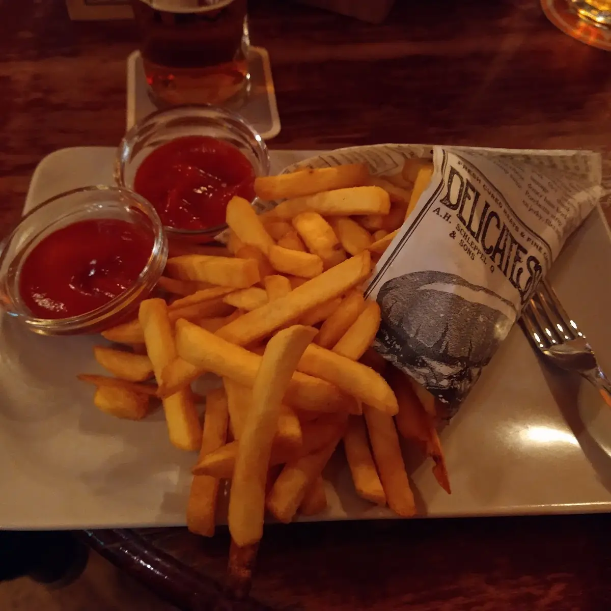 Pommes Frites Mit Ketchup