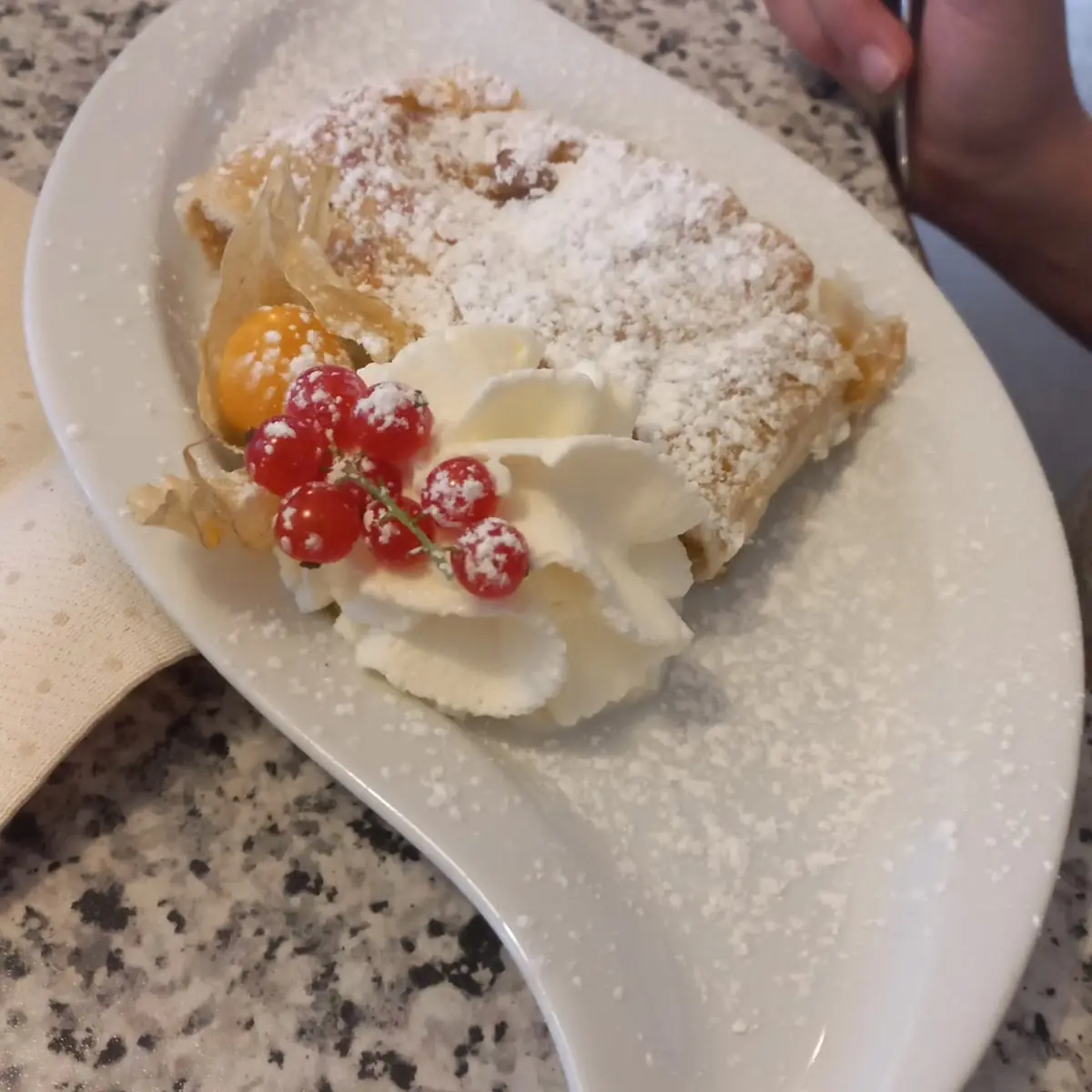 Apfelstrudel