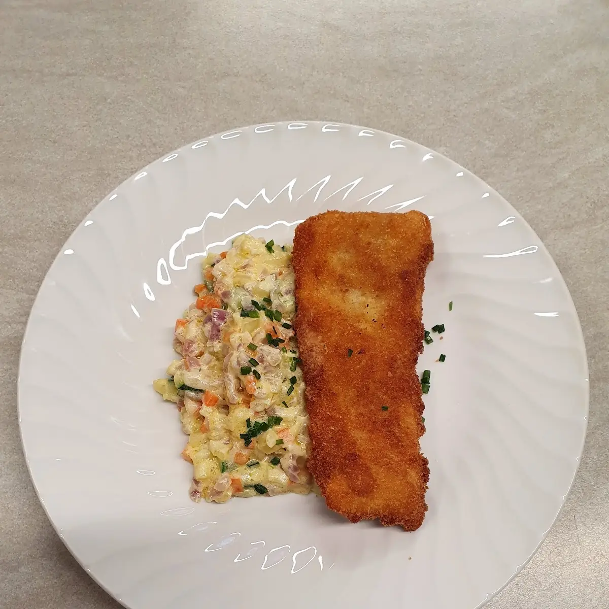 Fischfilet In Senfhülle Mit Gemüsetartar