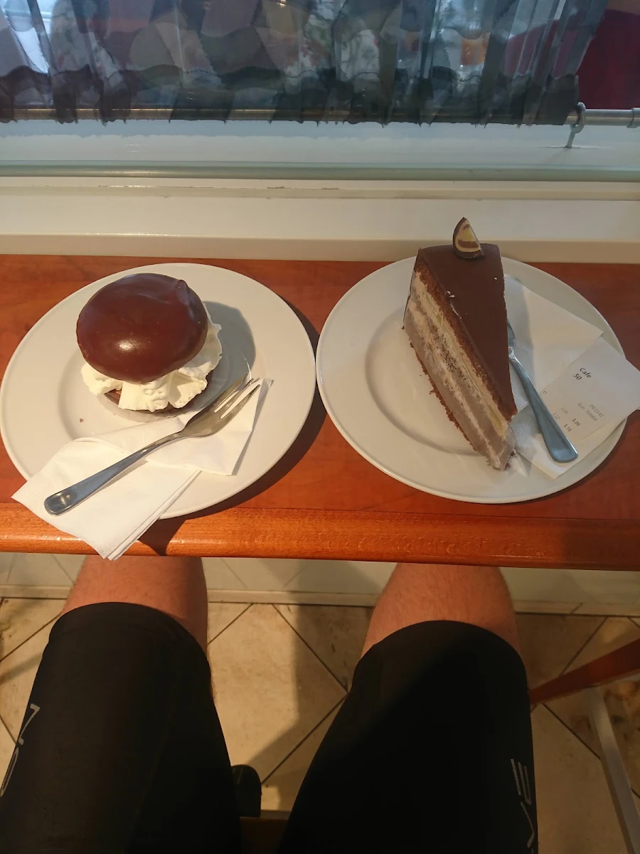 Busserl Mozartkugeln Torte