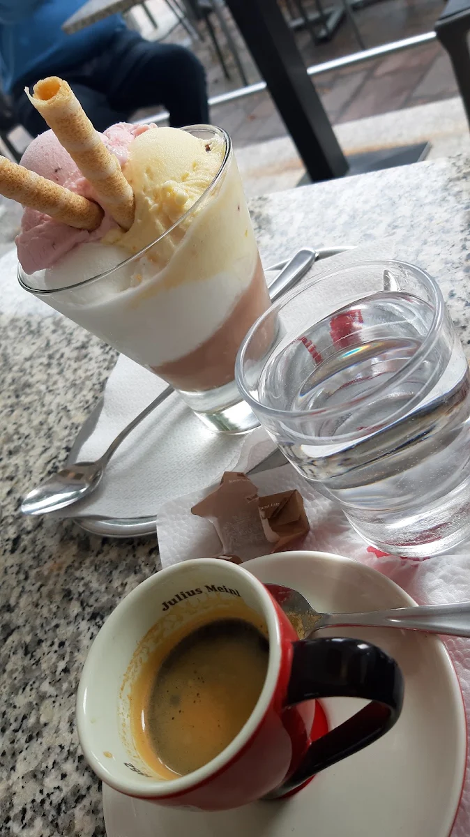 Eis Und Kaffee
