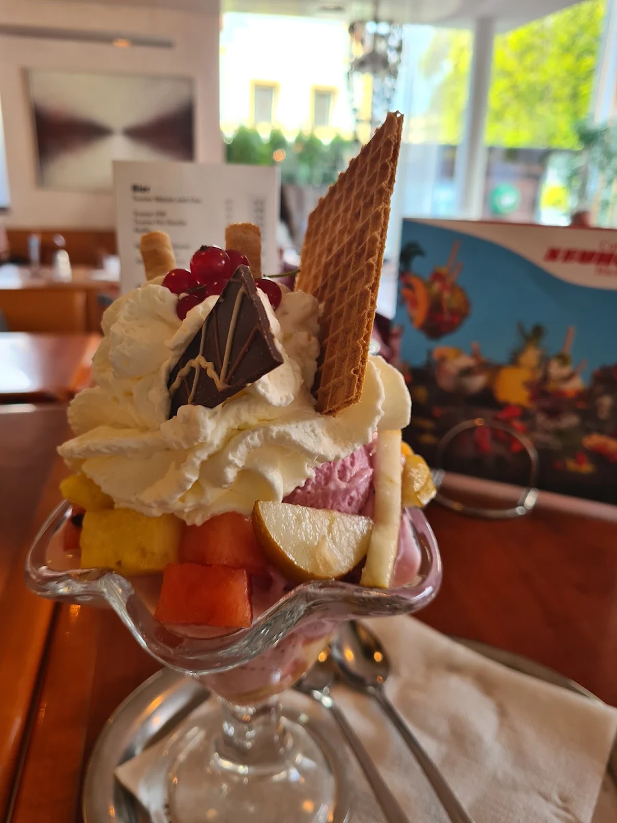 Früchte Becher