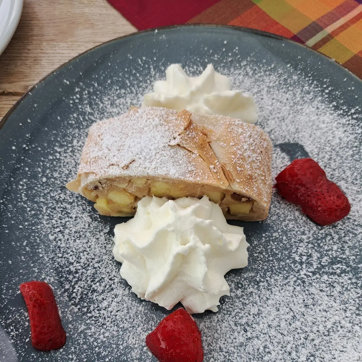 Apfelstrudel