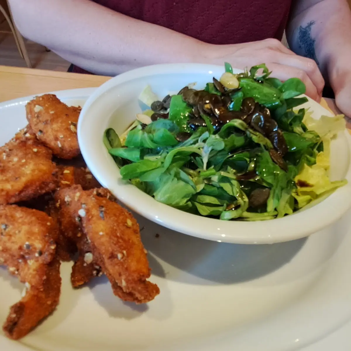 Backhendl Salat