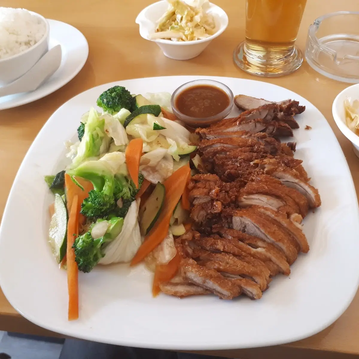Knusprige Ente Mit Spezialsauce