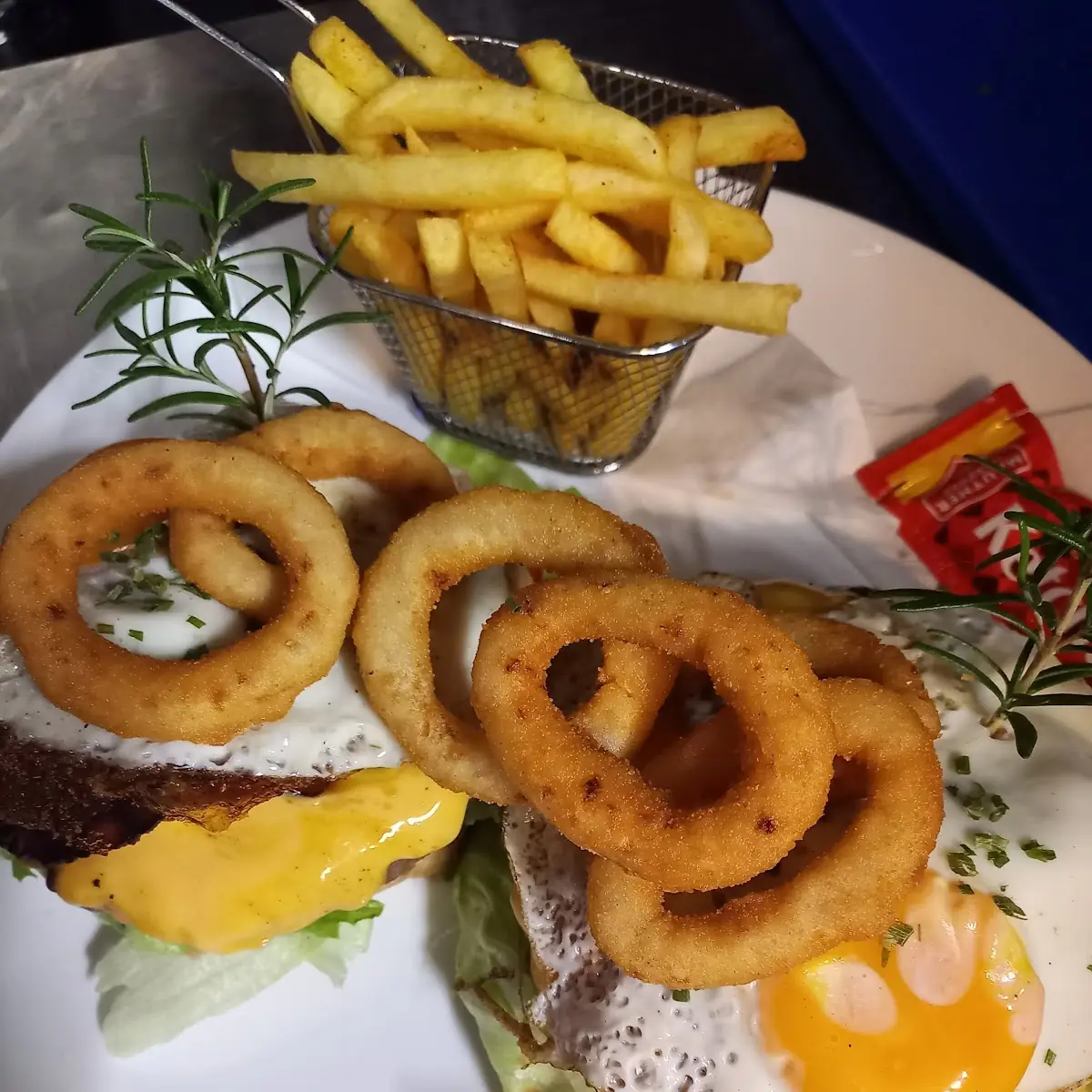 Bode's Farmer Boy 'S Burger