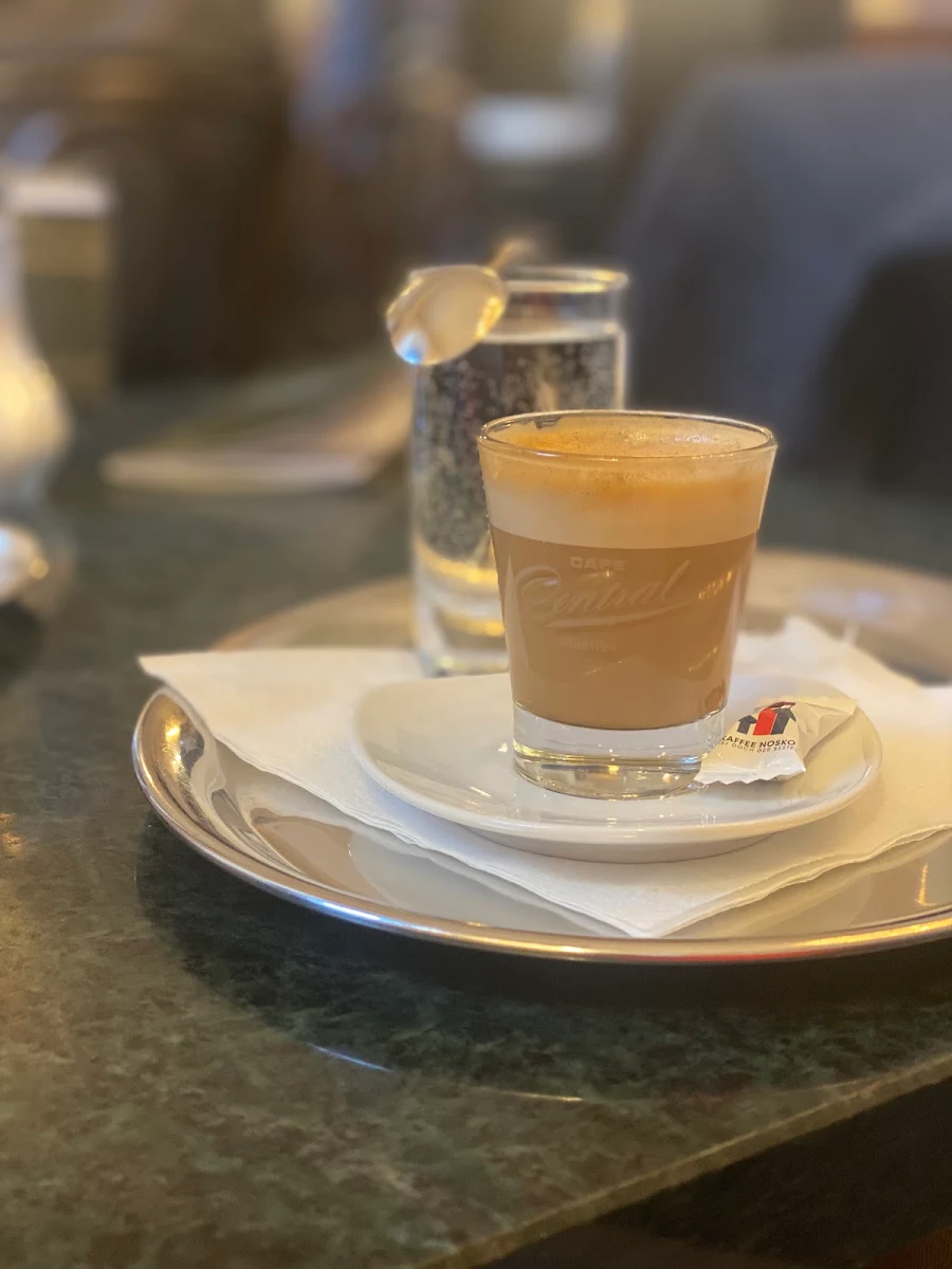 Großer Cappuccino