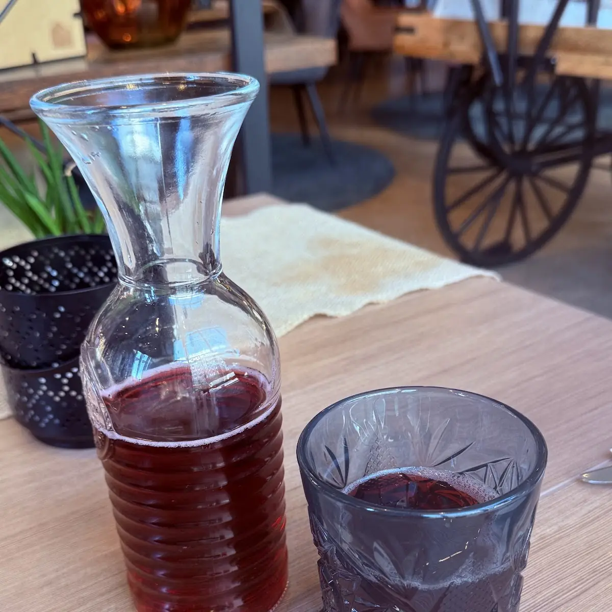 Pago Johannisbeere Gespritzt