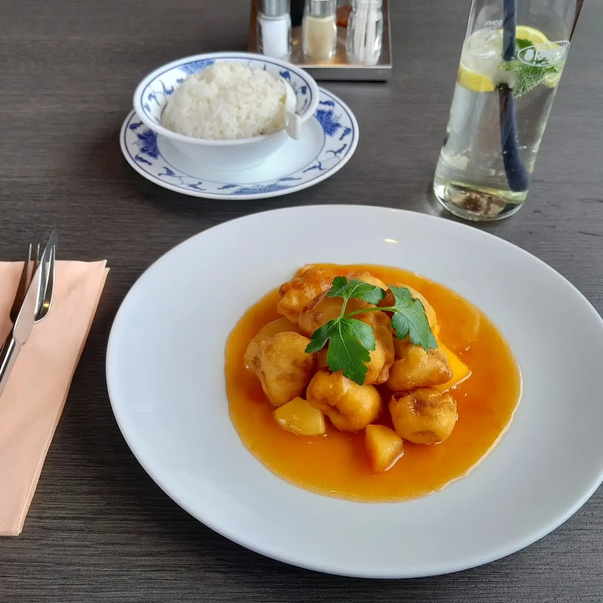 Schweinefleisch Süß Sauer Mit Extra Reis