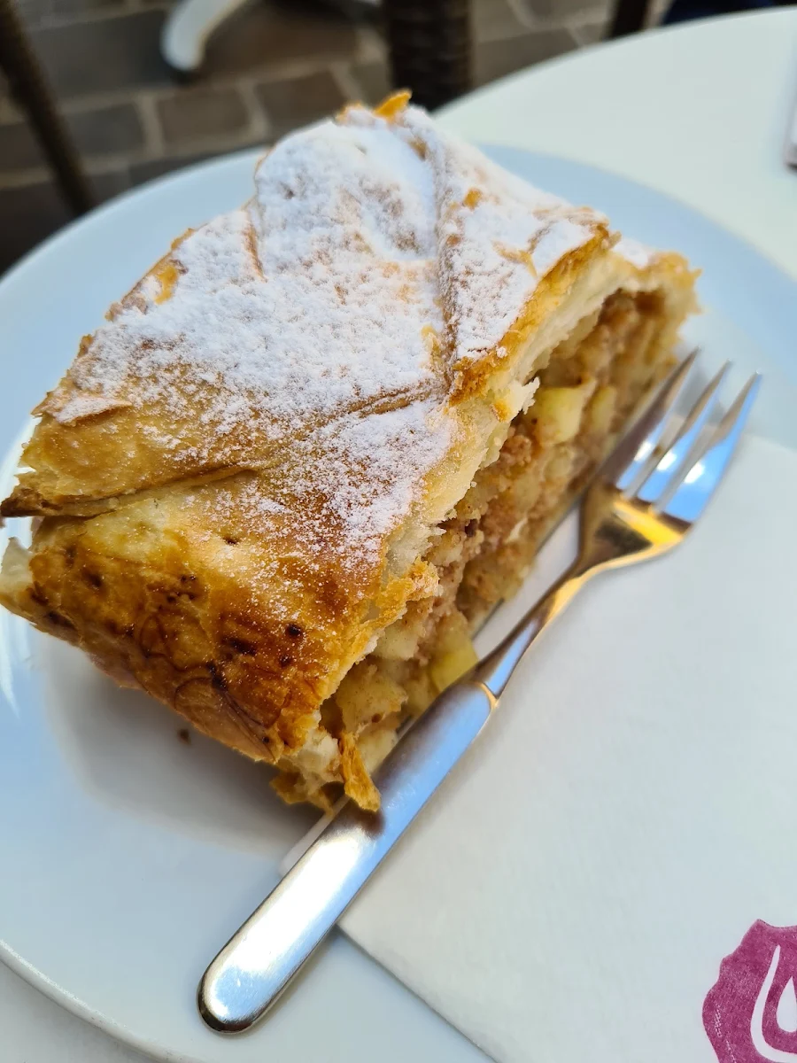 Apple Strudel