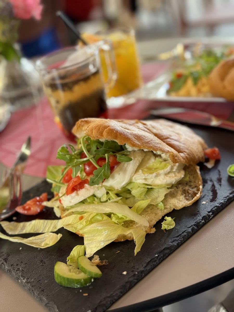 Mozzarella Cheese Sandwich