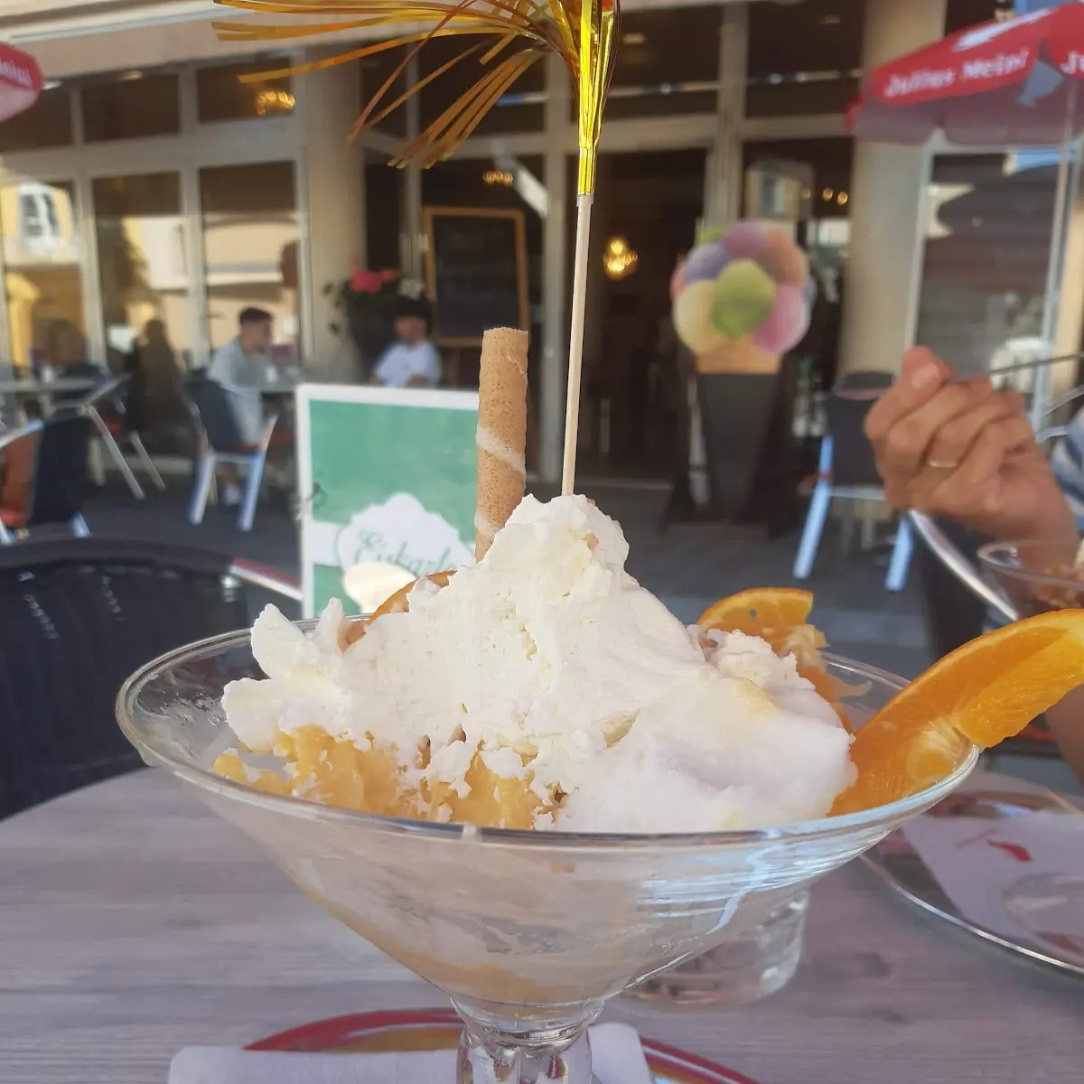 Orangen Eisbecher