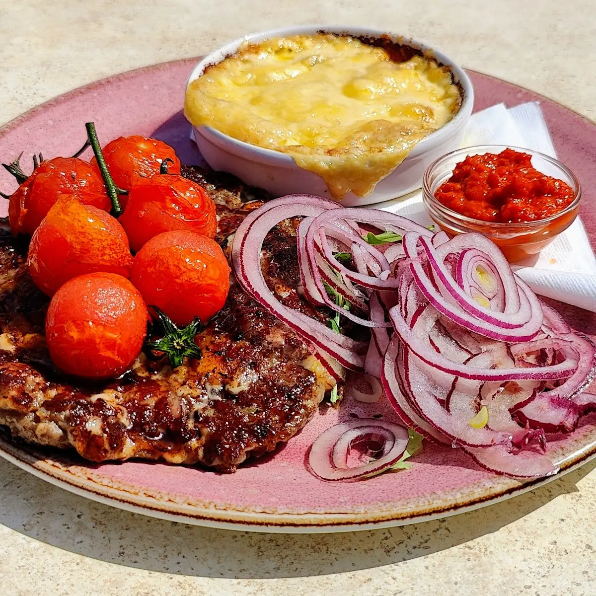 Pljeskavica Gourmet Art, Sportsbar-Happyland