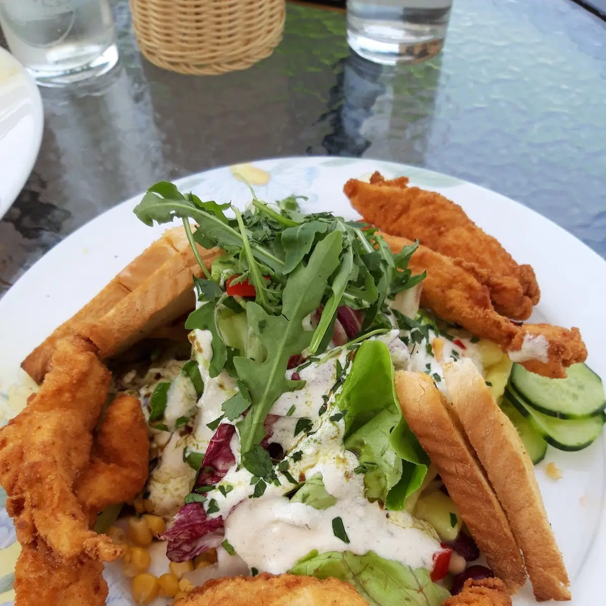 Backhendelsalat