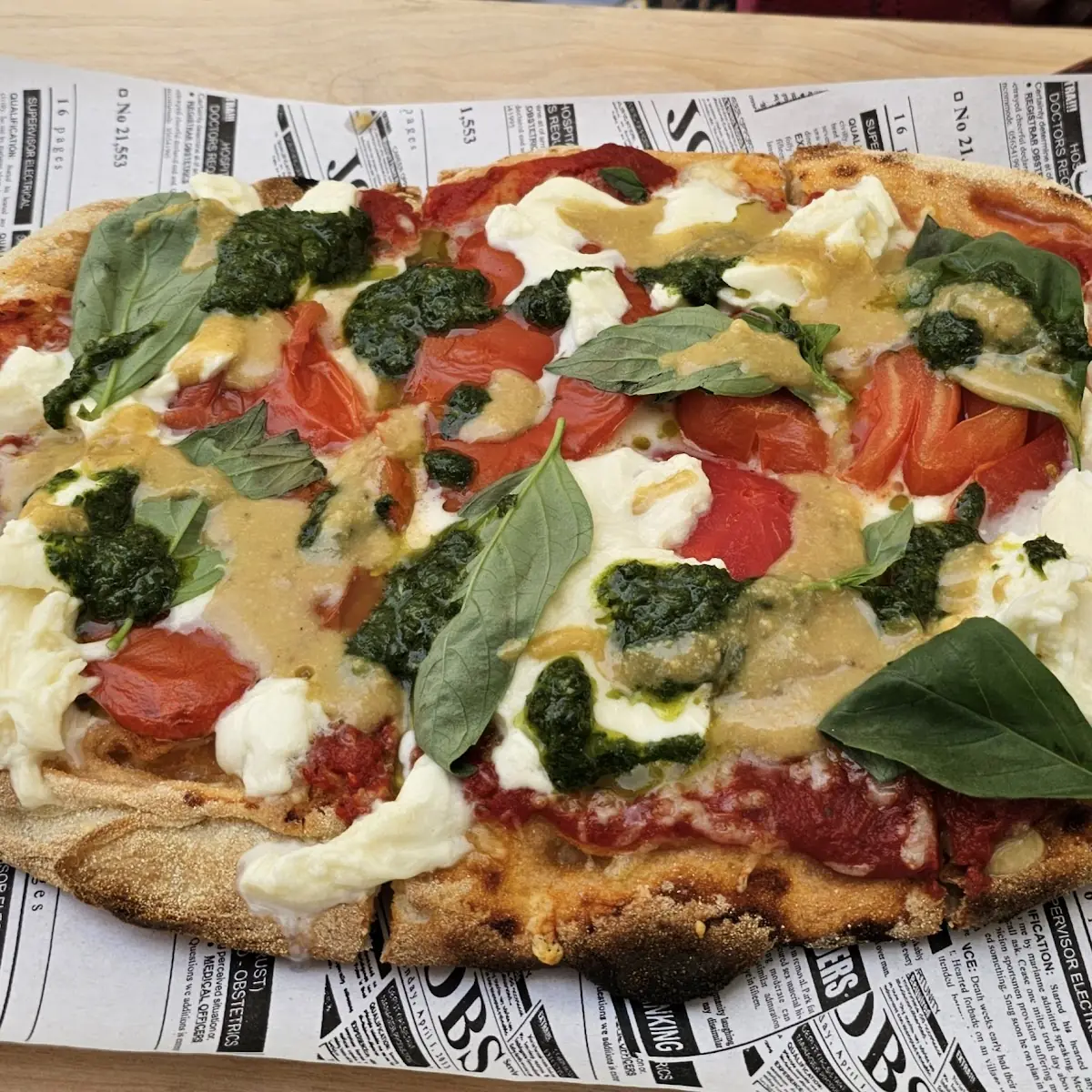 Pinsa Caprese