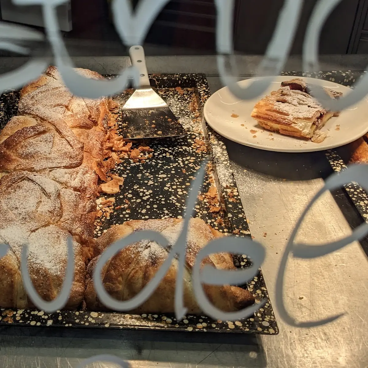 Apfelstrudel