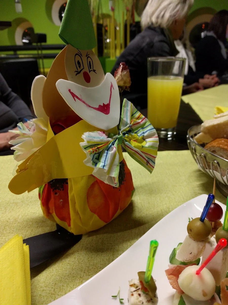 Faschinddeko Mit Fingerfood