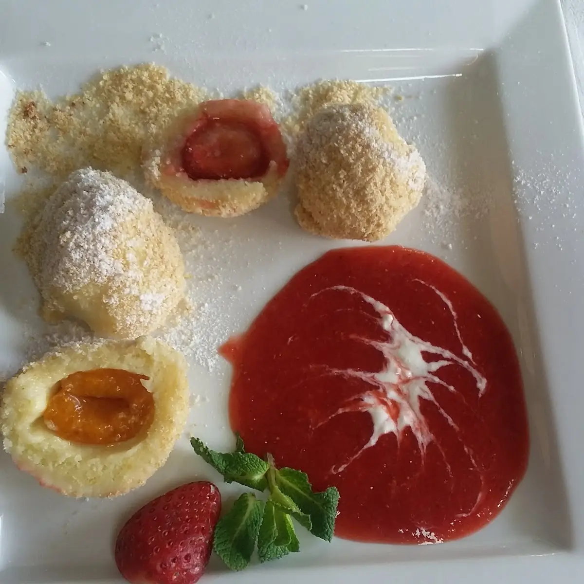 Erdbeerknödel