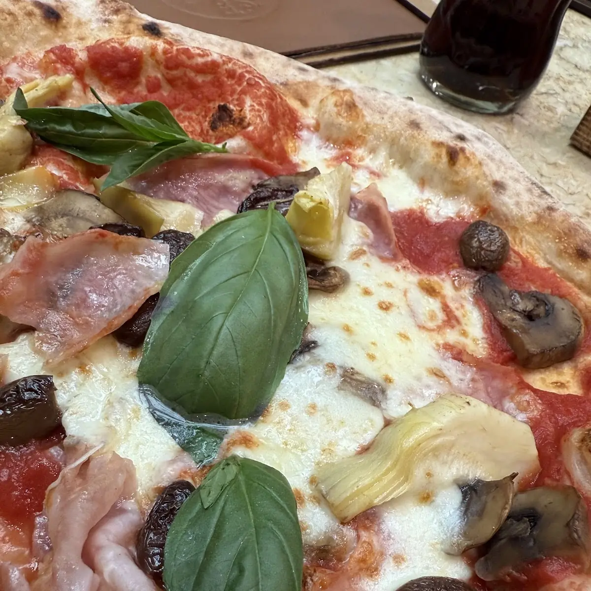 Pizza Prosciutto e Funghi